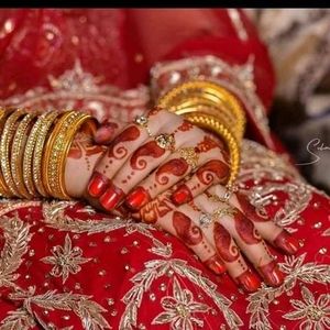 Meet your Posher, Nargis